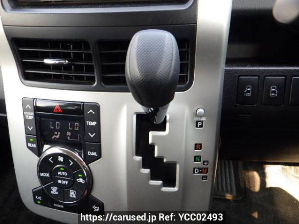 Used 2011 AT toyota noah ZRR70G Image[26]