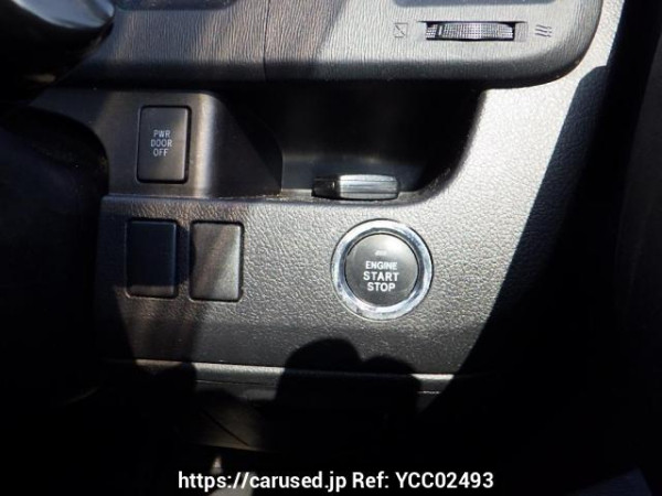 Used 2011 AT toyota noah ZRR70G Image[28]