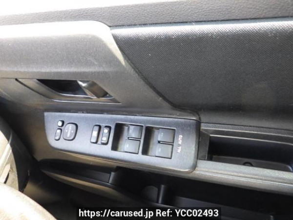 Used 2011 AT toyota noah ZRR70G Image[31]