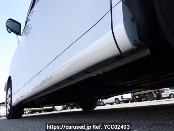 Used 2011 AT toyota noah ZRR70G Image[41]