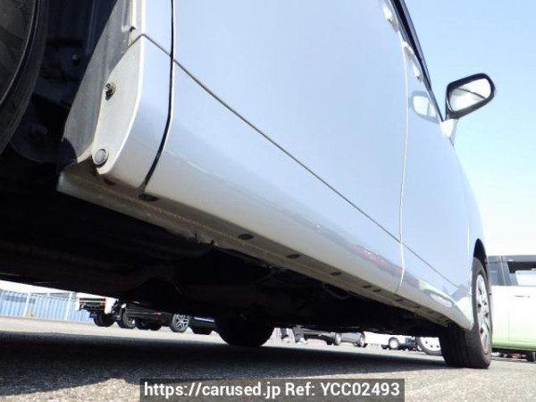 Used 2011 AT toyota noah ZRR70G Image[42]