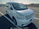 Toyota Noah ZRR70G