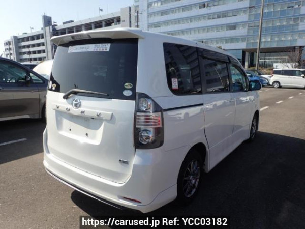 Used 2007 AT toyota voxy ZRR70W Image[5]