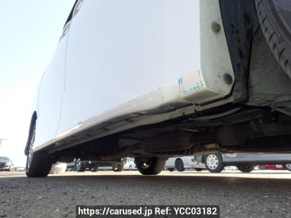 Used 2007 AT toyota voxy ZRR70W Image[36]