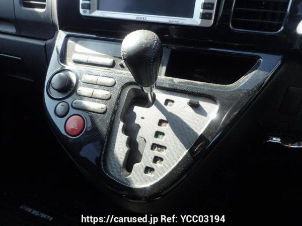 Used 2005 AT toyota wish ZNE10G Image[18]