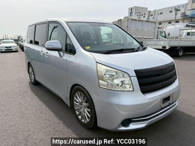Buy Used 2009 Toyota Noah ZRR70G (YCC03196) - Carused.jp