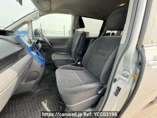 Used 2009 AT toyota noah ZRR70G Image[14]