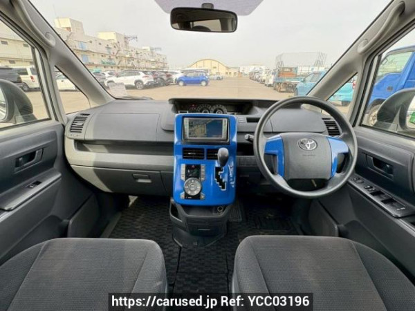 Used 2009 AT toyota noah ZRR70G Image[18]