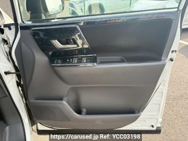 Used 2008 AT toyota noah ZRR70W Image[18]