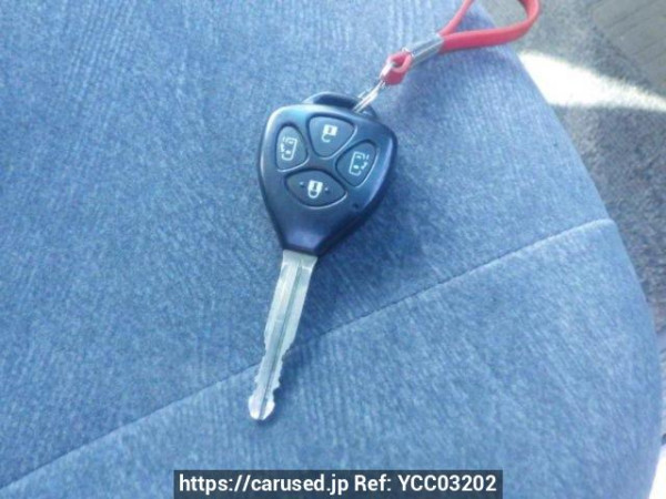 Used 2006 AT toyota noah AZR60G Image[37]