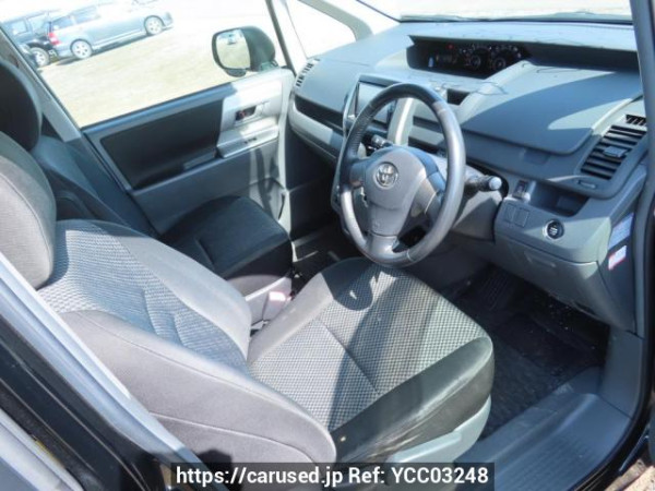 Used 2009 AT toyota noah ZRR70W Image[13]