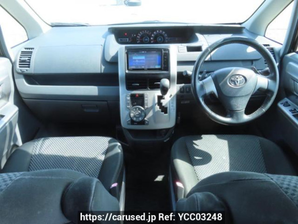 Used 2009 AT toyota noah ZRR70W Image[23]