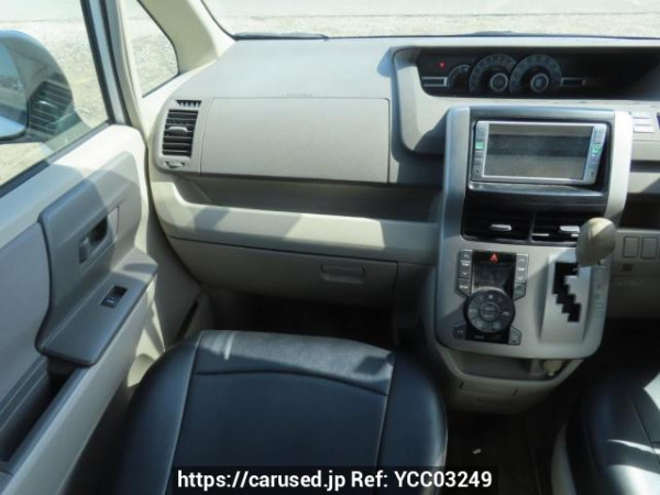 Used 2008 AT toyota noah ZRR70G Image[25]