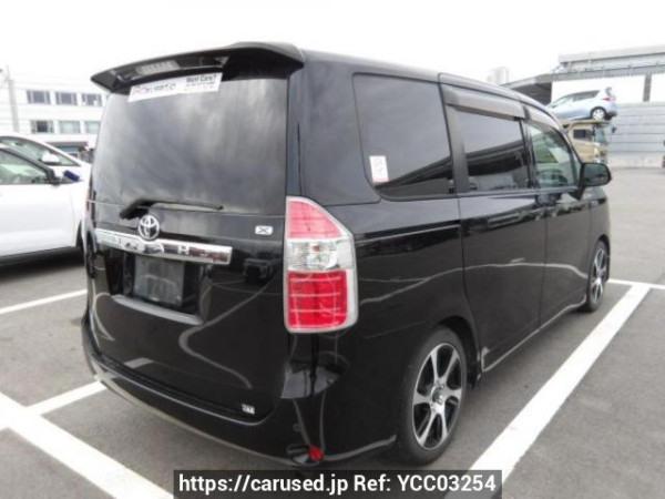 Used 2007 AT toyota noah ZRR70G Image[5]