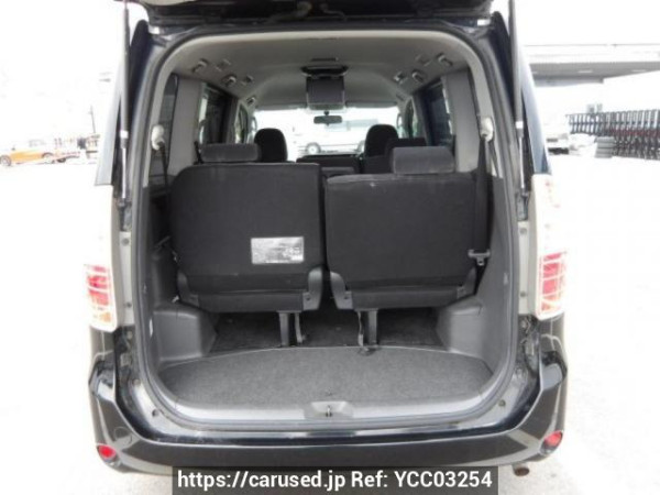 Used 2007 AT toyota noah ZRR70G Image[6]
