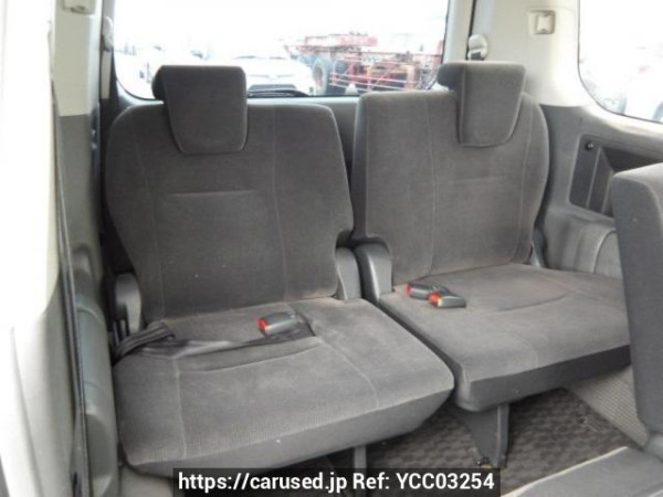 Used 2007 AT toyota noah ZRR70G Image[13]