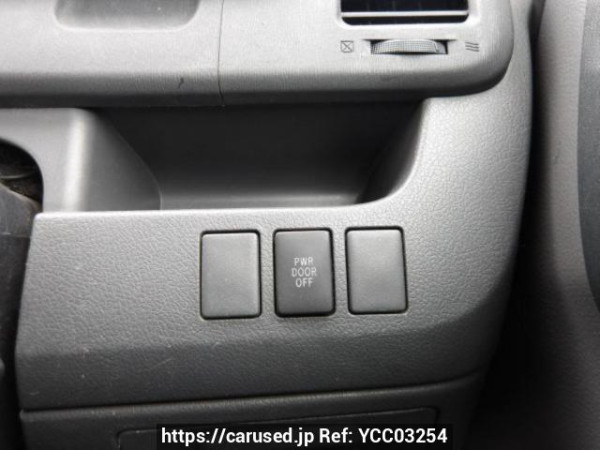 Used 2007 AT toyota noah ZRR70G Image[23]