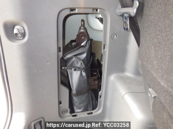 Used 2008 AT toyota voxy ZRR70W Image[44]