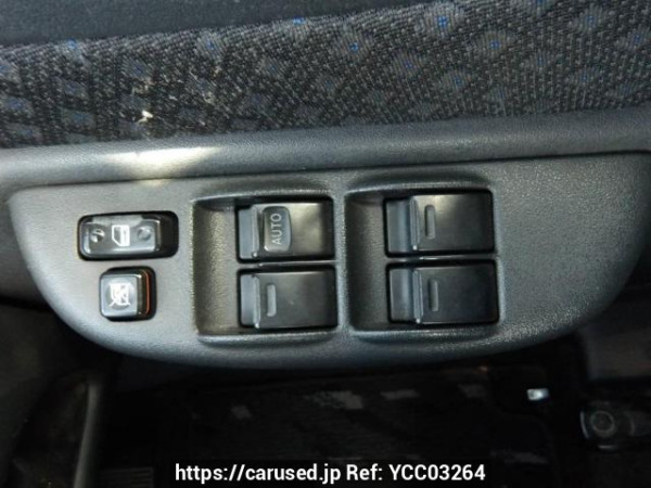 Used 2005 AT toyota fun-cargo NCP20 Image[17]