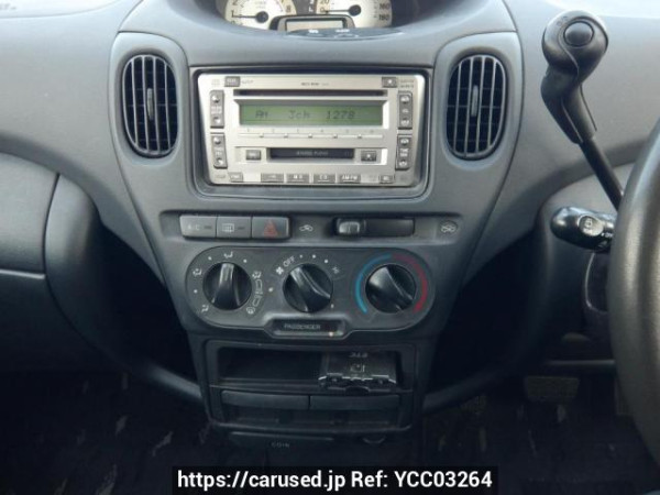 Used 2005 AT toyota fun-cargo NCP20 Image[22]