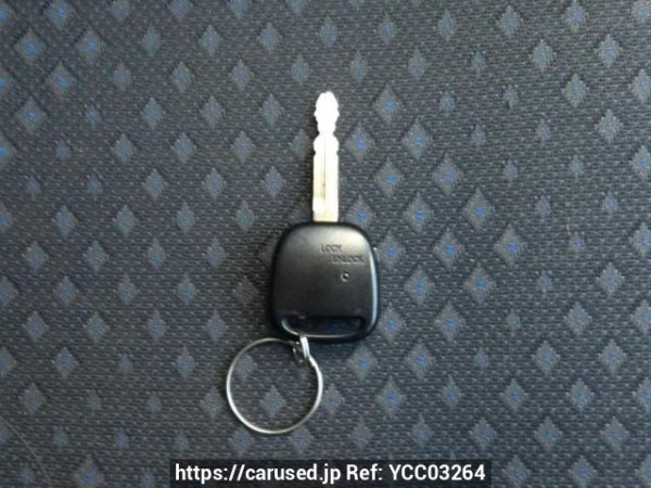 Used 2005 AT toyota fun-cargo NCP20 Image[40]