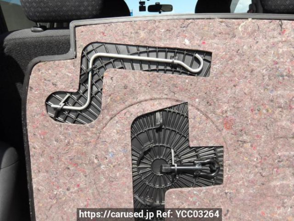 Used 2005 AT toyota fun-cargo NCP20 Image[42]