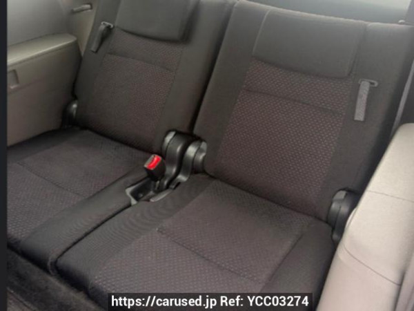 Used 2005 AT toyota isis ANM10W Image[11]