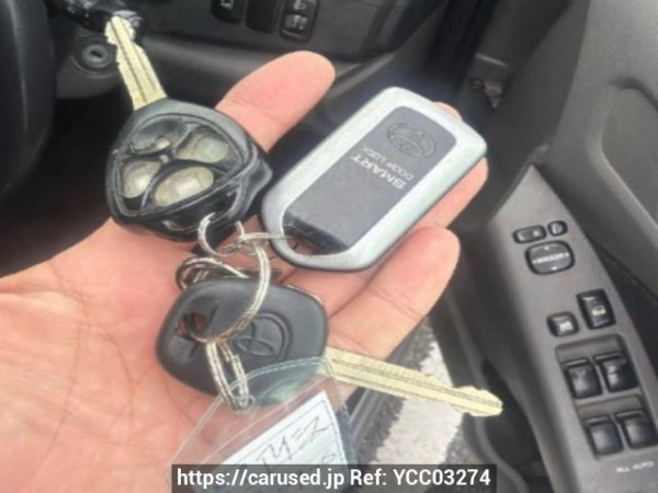 Used 2005 AT toyota isis ANM10W Image[19]