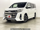 Toyota Noah DBA-ZRR80W