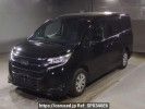 Toyota Noah ZRR80G