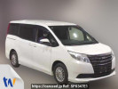 Toyota Noah ZRR80G