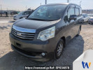 Toyota Noah ZRR70G