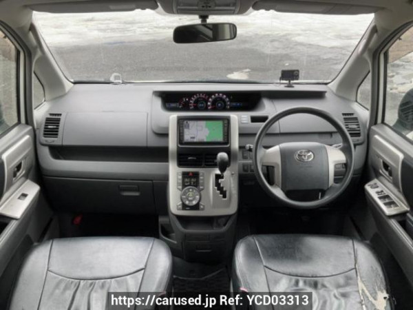 Used 2007 AT toyota noah ZRR75W Image[17]