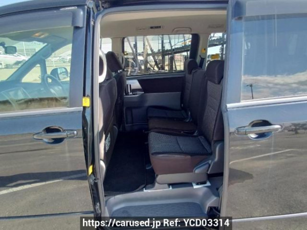 Used 2009 AT toyota noah ZRR75W Image[16]