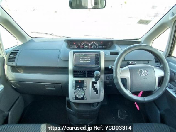 Used 2009 AT toyota noah ZRR75W Image[18]
