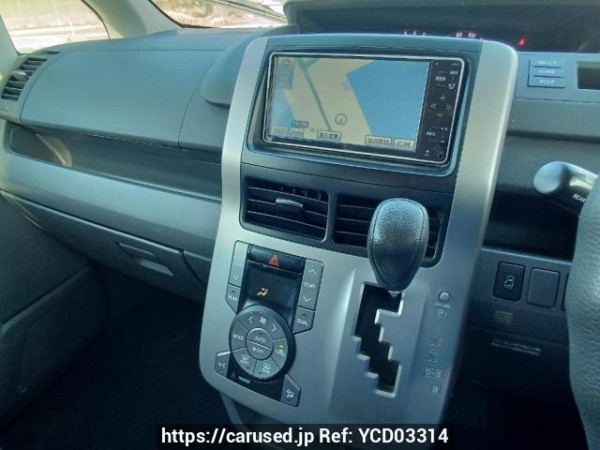 Used 2009 AT toyota noah ZRR75W Image[23]