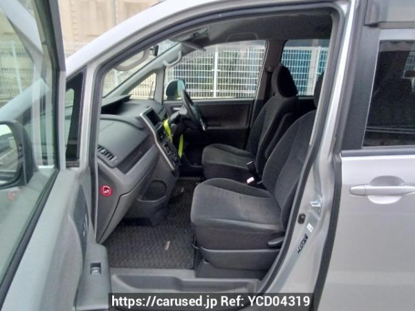 Used 2009 AT toyota noah ZRR75G Image[14]
