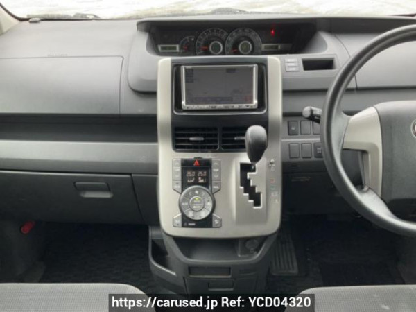 Used 2009 AT toyota noah ZRR75G Image[20]