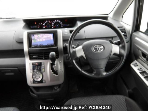 Used 2009 AT toyota noah ZRR70W Image[17]