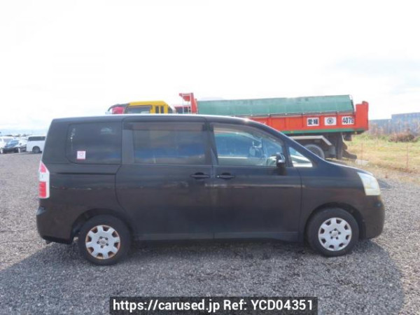 Used 2007 AT toyota noah ZRR70G Image[7]