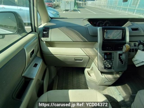 Used 2009 AT toyota noah ZRR70W Image[19]