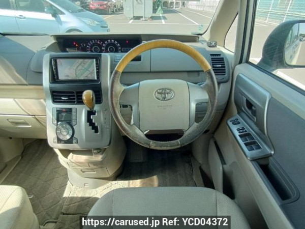 Used 2009 AT toyota noah ZRR70W Image[20]