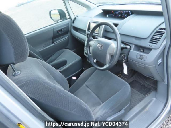 Used 2008 AT toyota noah ZRR70G Image[11]
