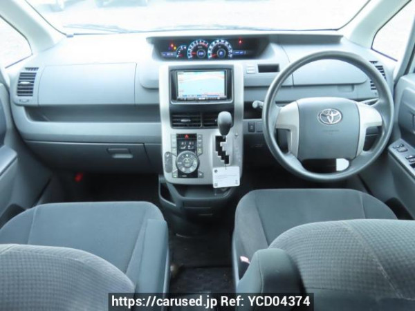 Used 2008 AT toyota noah ZRR70G Image[22]