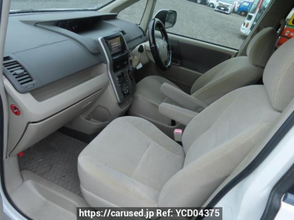 Used 2009 AT toyota noah ZRR70G Image[17]