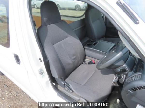 Used 2014 MT toyota regiusace-van KDH201V Image[15]