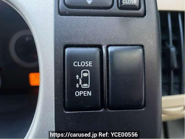 Used 2007 AT nissan serena DBA-C25 Image[6]