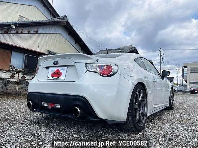 Buy Used 2012 Subaru BRZ DBA-ZC6 (YCE00582) - Carused.jp