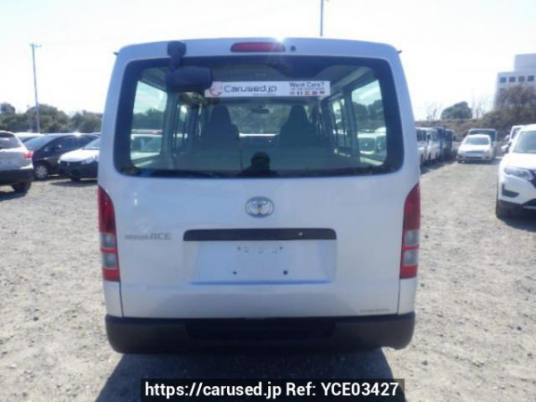 Used 2006 MT toyota regiusace-van KDH205V Image[5]