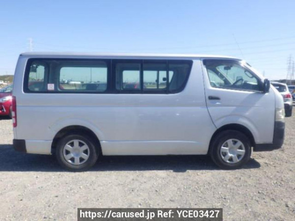 Used 2006 MT toyota regiusace-van KDH205V Image[7]